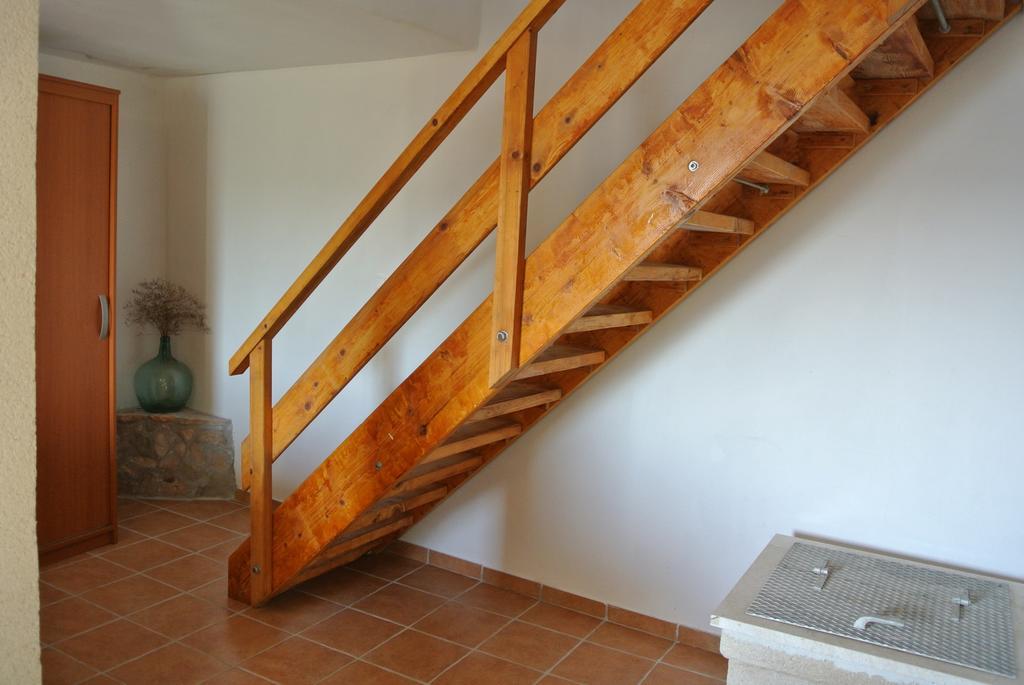 Kaprije Mistral Apartment Bagian luar foto