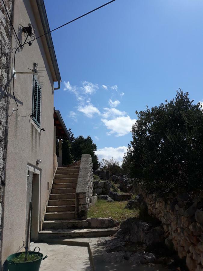 Kaprije Mistral Apartment Bagian luar foto